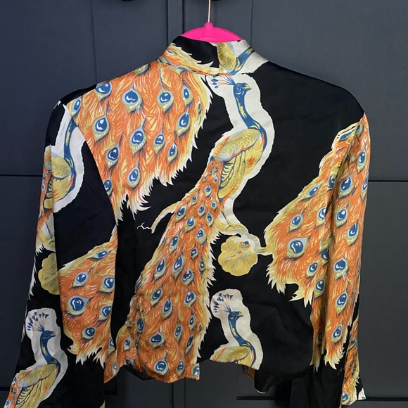 Silk Jacket Peacock Pattern - Picture 2 of 4